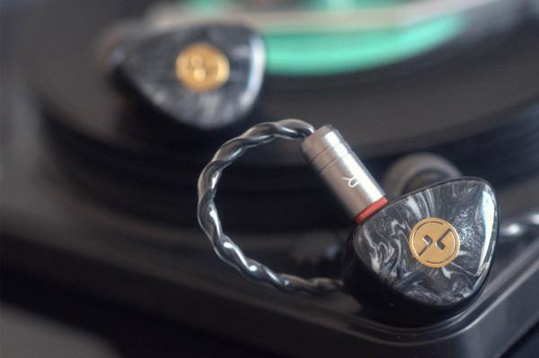 2022年遇到的第一條聲音水準遠超定價的耳塞 TinHiFi T3 Plus 2022年遇到的第一條聲音水準遠超定價的耳塞 TinHiFi T3 Plus