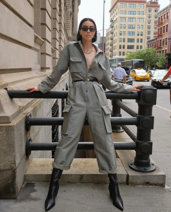 又可以穿這條炸街的“神褲”了，懶人一鍵顯高顯瘦