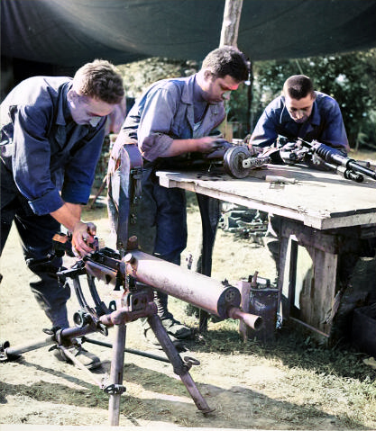 二戰彩色照片，讓我們領略美國M1917式重機槍的風采