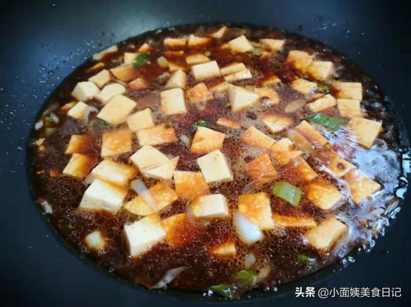 小白菜和豆腐，簡單一做，沒想到這麼好吃，上桌連湯都不剩