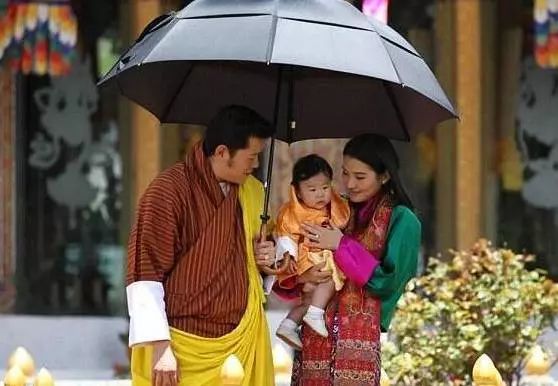 “等你長大了，我便娶你”14年的等待，他們終於成為全世界最幸福的夫妻