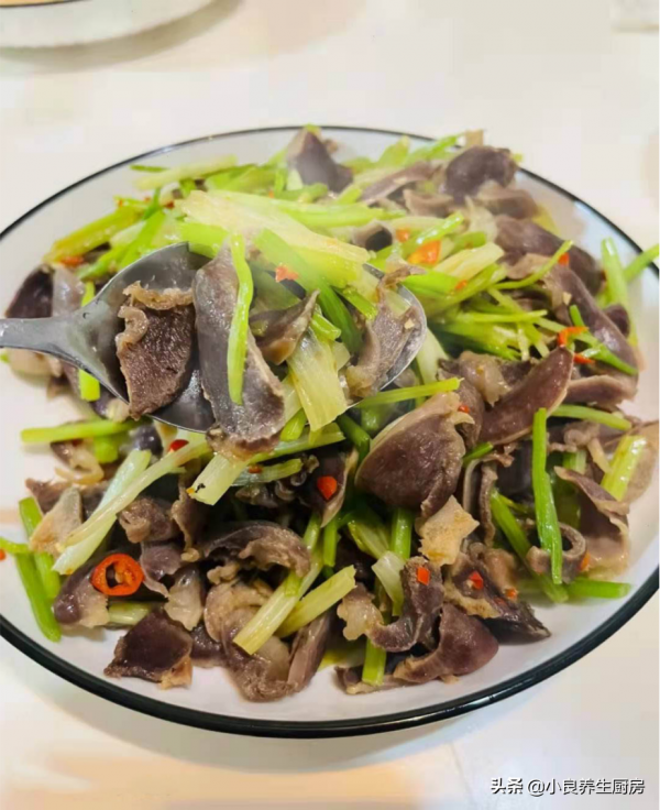 寒冬到了，湖南人愛吃這菜，比肉還受歡迎，香辣入味，太解饞了