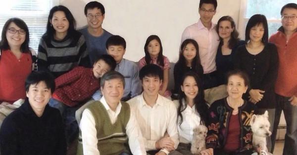 王力宏官宣已提出離婚申請，目前二人育有兩女一子