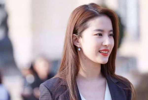 不整容、不過度瘦身，個個識別度都很高，這八位女星才是真美人