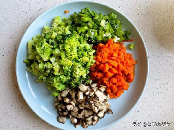 5分鐘完成的早餐,一切一攪,低卡飽腹,簡單零失敗好吃不長肉 5分鐘完成的早餐,一切一攪,低卡飽腹,簡單零失敗好吃不長肉