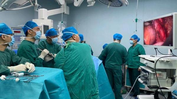 先天性肺隔離症拖了十年，養出雞腿大的病灶