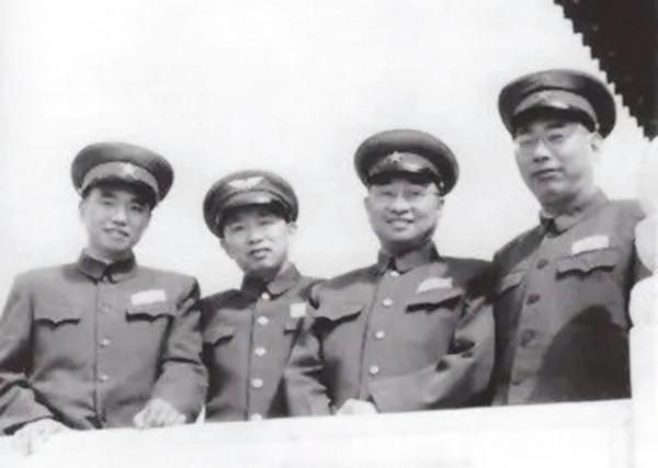 解放軍中大名鼎鼎的三楊、三陳和三梁分別是誰? 解放軍中大名鼎鼎的三楊、三陳和三梁分別是誰?