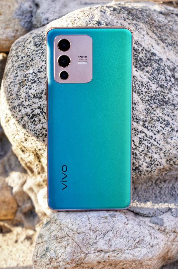 2500元左右的三款熱銷手機，你最看好哪一款機型