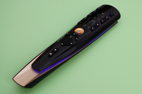 一個房間，只需要一個遙控：iCLICK超級遙控器二代旗艦款上手