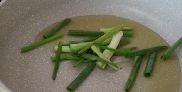 愛吃麵條收藏了，這樣做太好吃了，一週吃6次不膩，一盤不夠吃