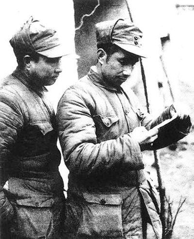 共和國“五虎將”都有誰？為何1947年，陳毅向中央發報沒有徐向前