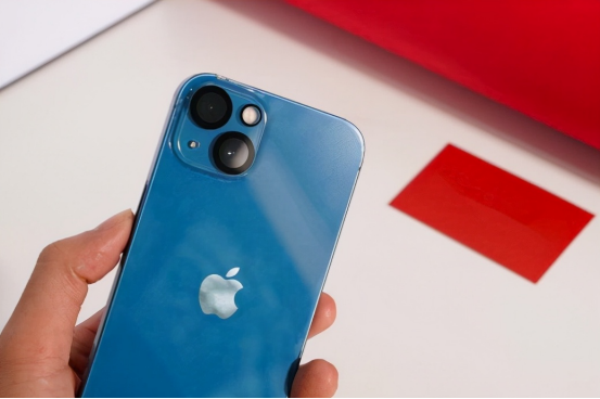 蘋果祖傳1200W畫素，iPhone 14將升級？網友：已被小米彎道超車