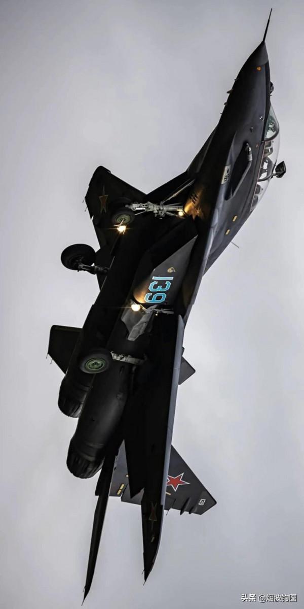 卡-52、米格-29、蘇-30SM、圖-95、安-225高畫質圖片 卡-52、米格-29、蘇-30SM、圖-95、安-225高畫質圖片