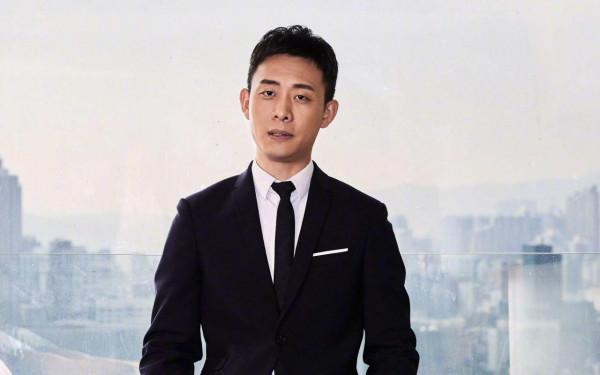 張譯：娶大5歲二婚女，從被嘲醜到百億票房影帝