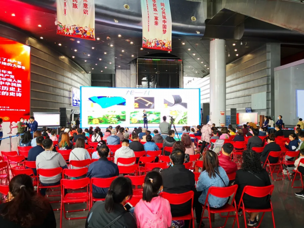 “科學那達慕”大小朋友齊享科學盛宴 “科學那達慕”大小朋友齊享科學盛宴