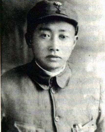 五十年代，粟司令出任總參謀長，中央為何給他安排了11個副總長？