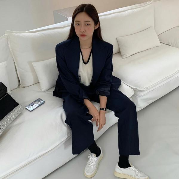 每季都在期待她:穿搭教科書車靜媛的秋日著裝,果然沒讓人失望 每季都在期待她:穿搭教科書車靜媛的秋日著裝,果然沒讓人失望