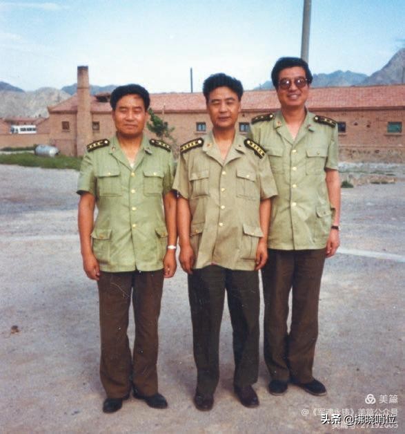 張賈哲：我任一連長二三事