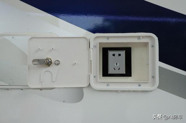 奇瑞3.0T豪華房車！配置高階，帶自動巡航，21度電，65寸家庭影院