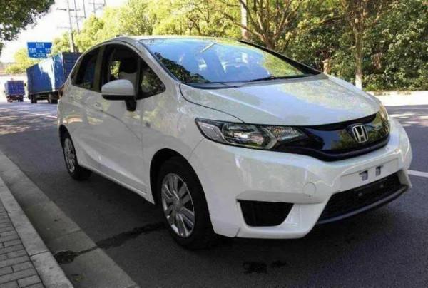 在車裡宿營？最適合在車內睡覺的車型推薦