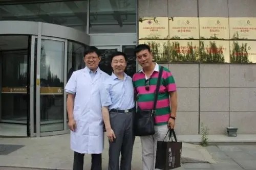 陳佩斯妹夫張山：因“趙子龍”大火，為照顧妻子和岳父母淡出熒幕