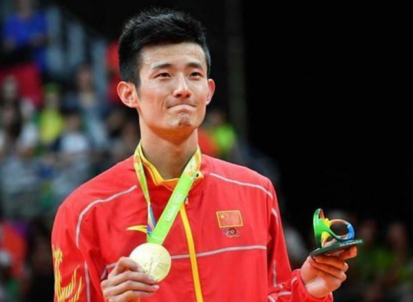 諶龍比得了羽壇四大天王嗎?對比榮譽,至少能擠掉2個 諶龍比得了羽壇四大天王嗎?對比榮譽,至少能擠掉2個