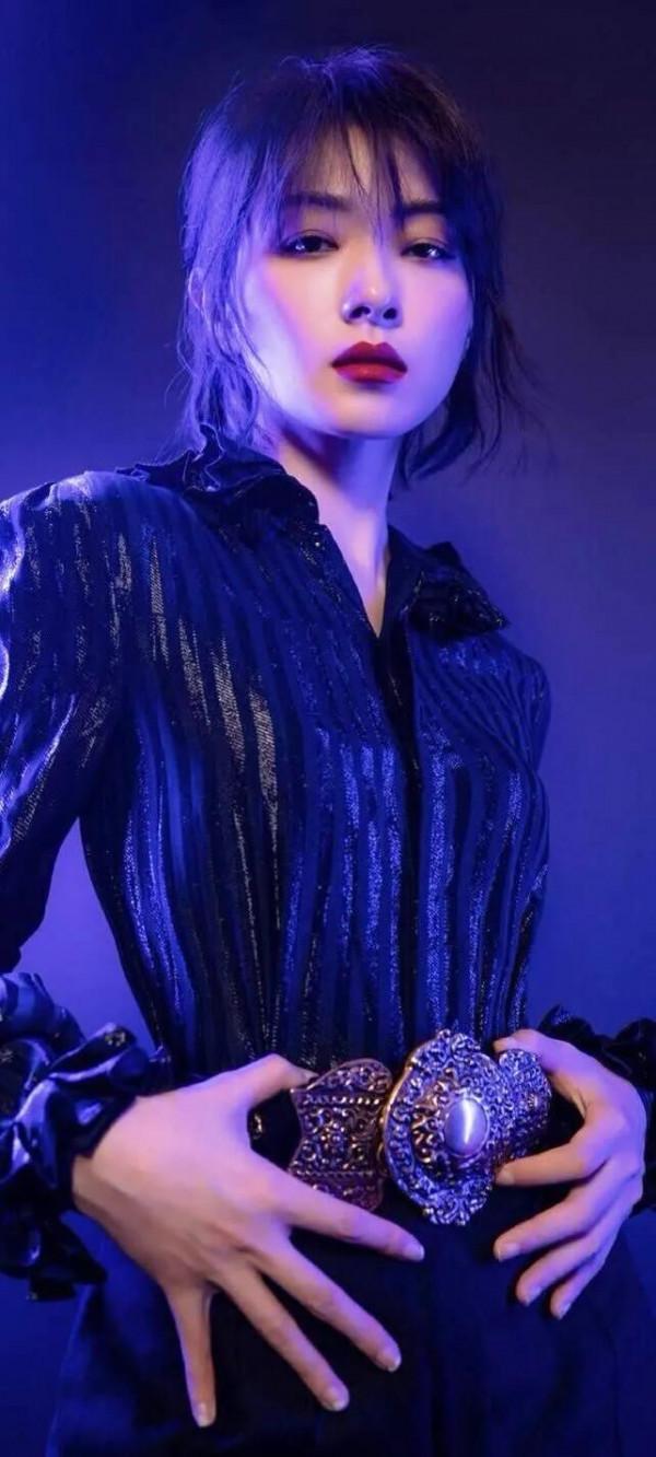 演員萬茜寫真集