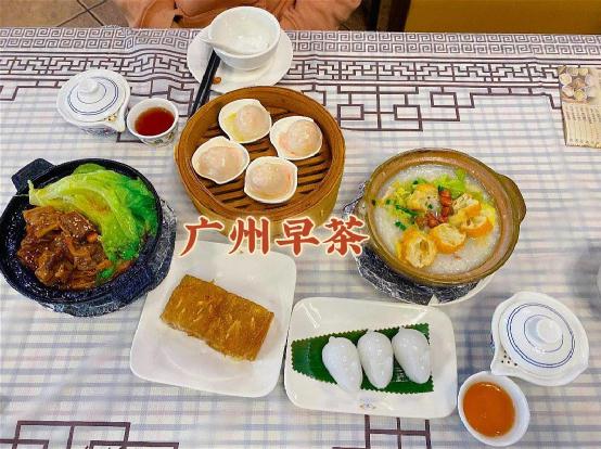 是食堂先動的手