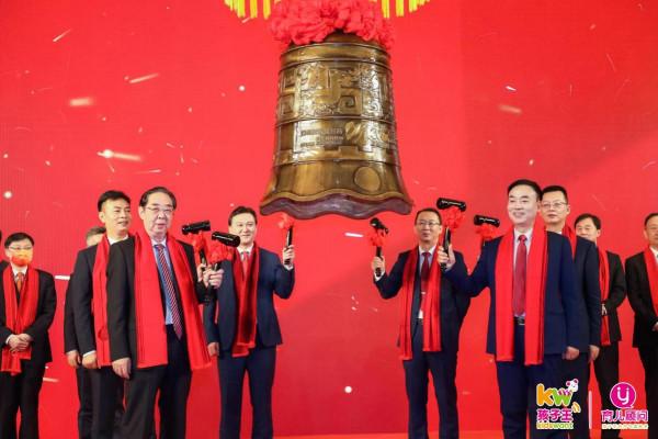 母嬰龍頭孩子王上市，A股誕生母嬰賽道“新王”