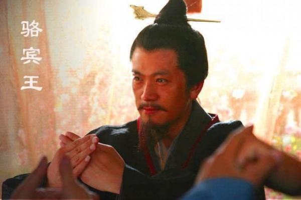 老農模仿《詠鵝》寫了首《詠雞》獲近萬元獎金，網友紛紛腦洞大開