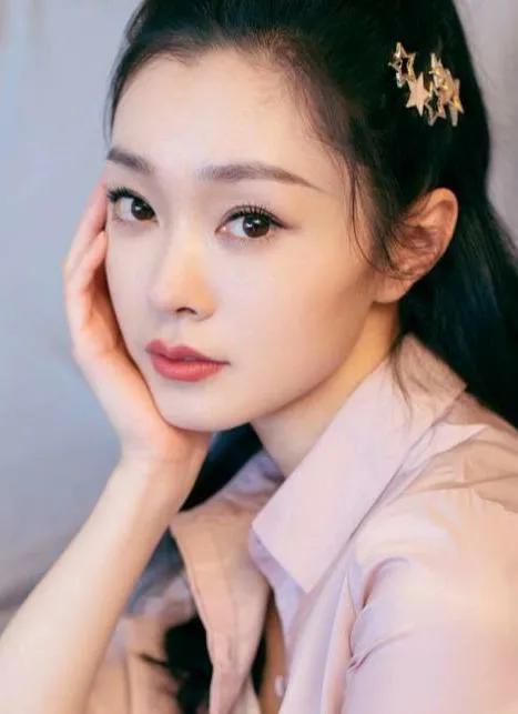 宋軼，擁有似水柔情的少女氣息