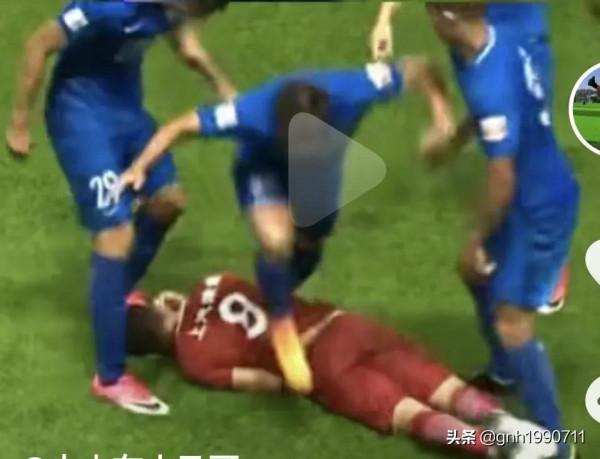 上港外援奧斯卡多年前就是問題球員