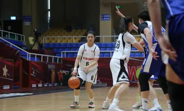 在wcba的一場比賽中，大體協隊員張敬一庫裡附體，投中16記三分球