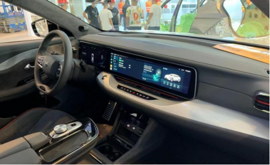 2021天津車展：極狐阿爾法S 華為HI版亮相