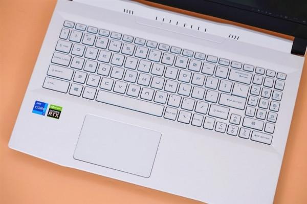 高顏值的親民遊戲本!微星俠客-刃15評測:效能釋放超想象 高顏值的親民遊戲本!微星俠客-刃15評測:效能釋放超想象