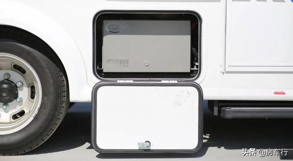 雙拓展，大空間，內外配置豐富齊全，拓銳斯特2021款簡約歐暢房車