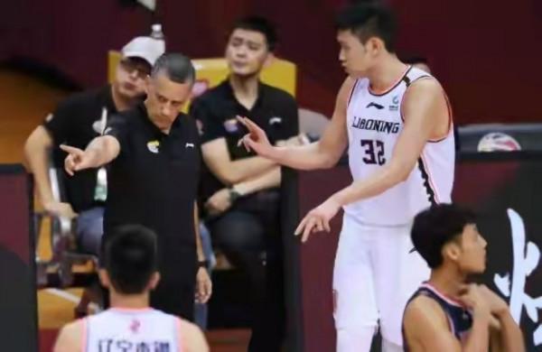 3訊息!廣東炮臺傷愈復出,遼寧男籃壞訊息,前八一隊長見義勇為 3訊息!廣東炮臺傷愈復出,遼寧男籃壞訊息,前八一隊長見義勇為