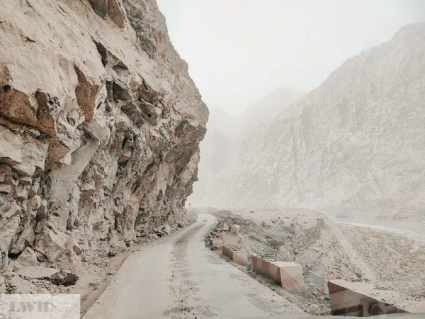 美玉新疆-塔莎古道，驚魂12小時