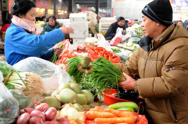 家裡多準備幾樣食物,孩子就能多吃一些東西,太省心了 家裡多準備幾樣食物,孩子就能多吃一些東西,太省心了