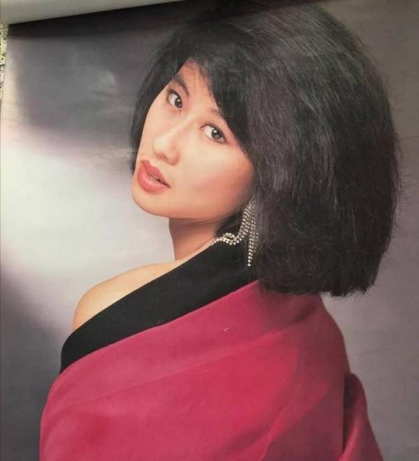 嫁給“大丈夫”的6位女明星：每一對都幸福美滿，最大的相差31歲