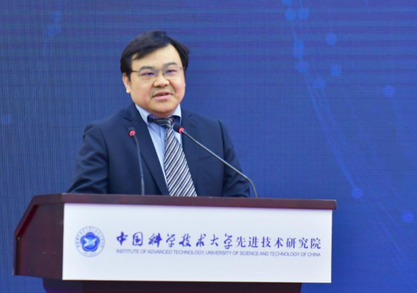 5名學生為中科大免損2500萬,學校獎勵12萬,不料評論區罵聲一片 5名學生為中科大免損2500萬,學校獎勵12萬,不料評論區罵聲一片