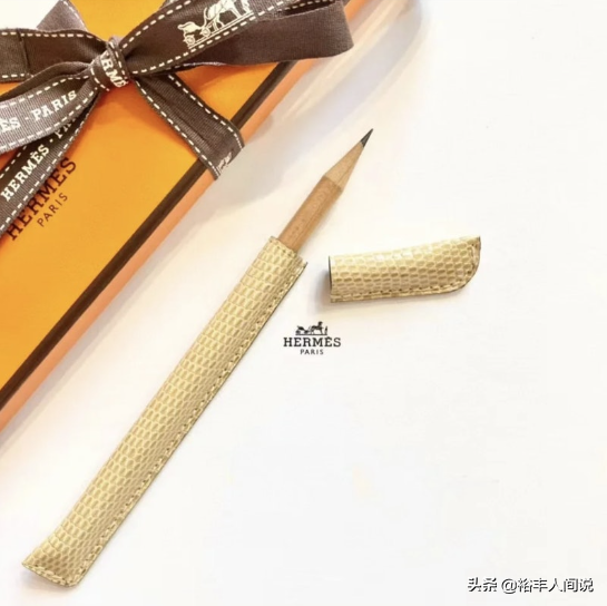 陳曉東妻子花式炫富，花3000元購筆套，只為搭配價值幾萬元的包包