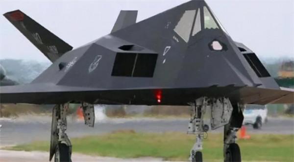 擊落F117隱形轟炸機:面對強敵,唯有亮劍才能創造奇蹟 擊落F117隱形轟炸機:面對強敵,唯有亮劍才能創造奇蹟