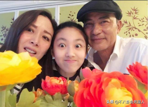 7位星二代名媛,個個國外留學,16歲將繼承36套房 7位星二代名媛,個個國外留學,16歲將繼承36套房