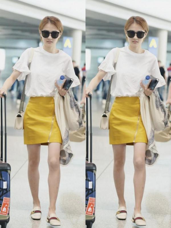 徐璐這造型沒點審美真駕馭不了,感覺好豔俗,還好她的氣質能撐住 徐璐這造型沒點審美真駕馭不了,感覺好豔俗,還好她的氣質能撐住