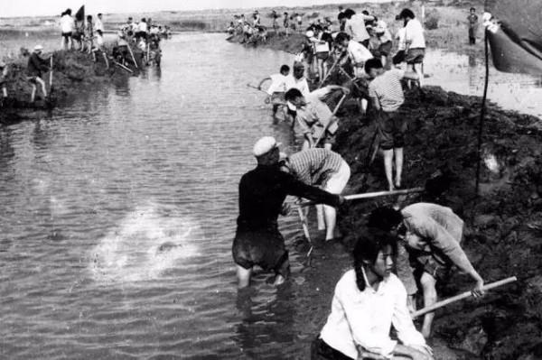 人口達到三百萬,經濟超過2700億,新疆建設兵團是怎樣的存在? 人口達到三百萬,經濟超過2700億,新疆建設兵團是怎樣的存在?