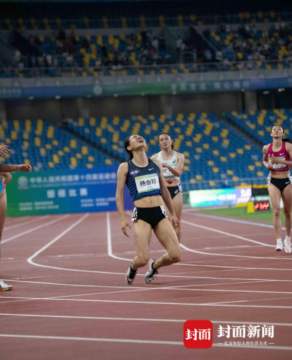 來之不易的金牌！圖片直擊四川女飛人楊會珍拼搏時刻