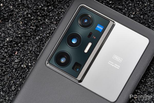 高階感是什麼?盤點三臺素皮工藝加持的旗艦手機 高階感是什麼?盤點三臺素皮工藝加持的旗艦手機