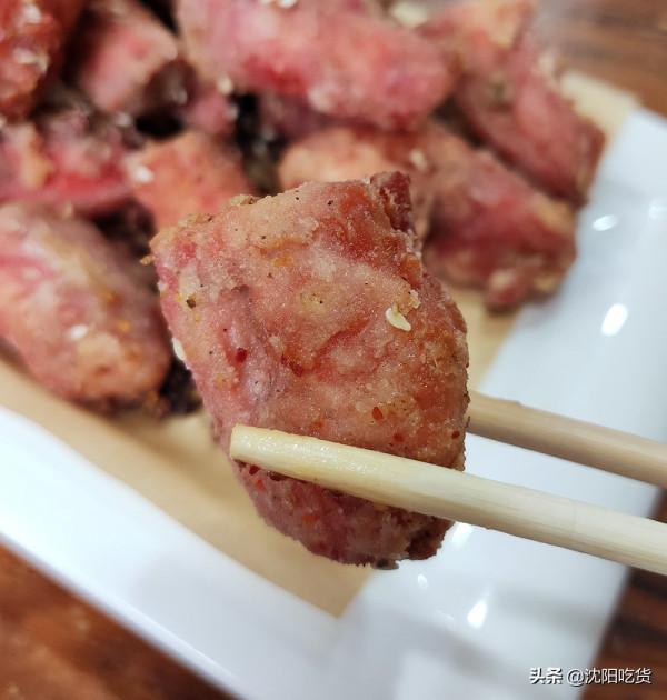 新四絕菜,乾燒魚和椒鹽雞脖絕絕子,任點一道菜都不踩雷 新四絕菜,乾燒魚和椒鹽雞脖絕絕子,任點一道菜都不踩雷