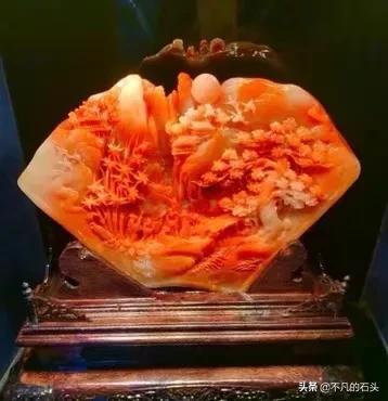 欣賞觀看這美麗的石頭，每一方都是那麼精美，這就是藝術